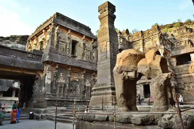 Tourist's guide to Ellora - one of the most interesting cave temples of India