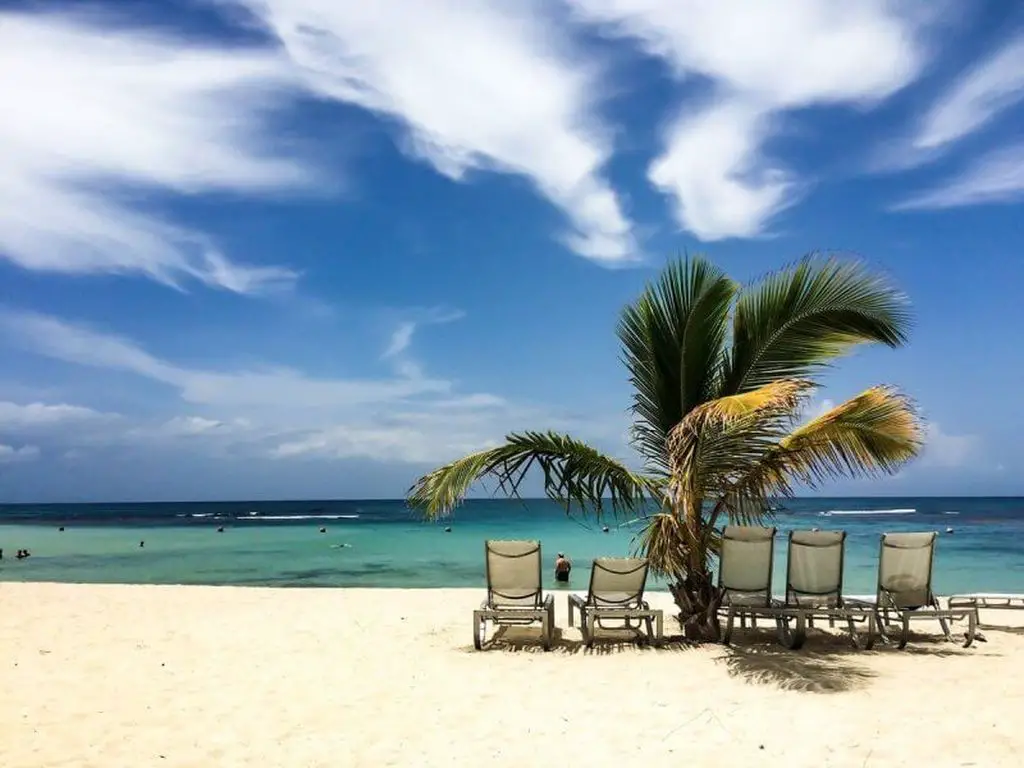 Juan Dolio - tourist's guide to the beach resort in the Dominican Republic