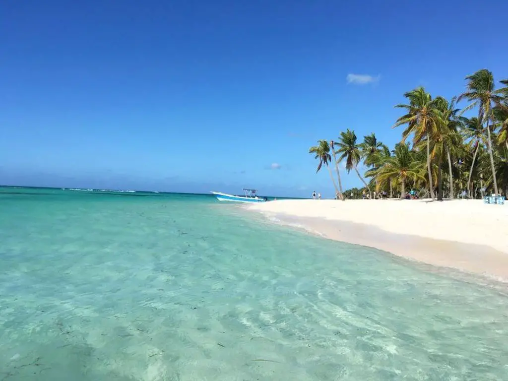 Tourist's guide to Saona Island - a paradise in the Dominican Republic
