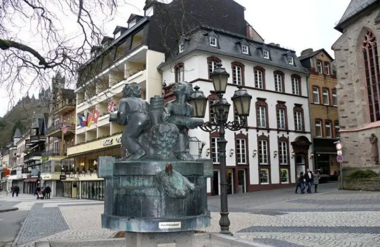 The fountain in the center