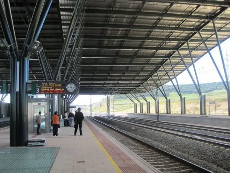 Railway station in Burgos