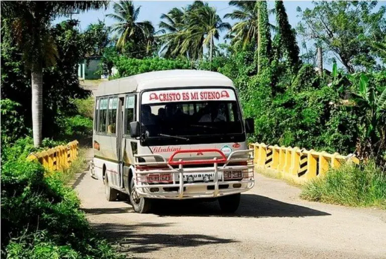 Bus in Punta Cana
