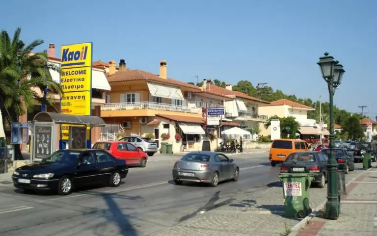 The main street of the resort Kriopigi