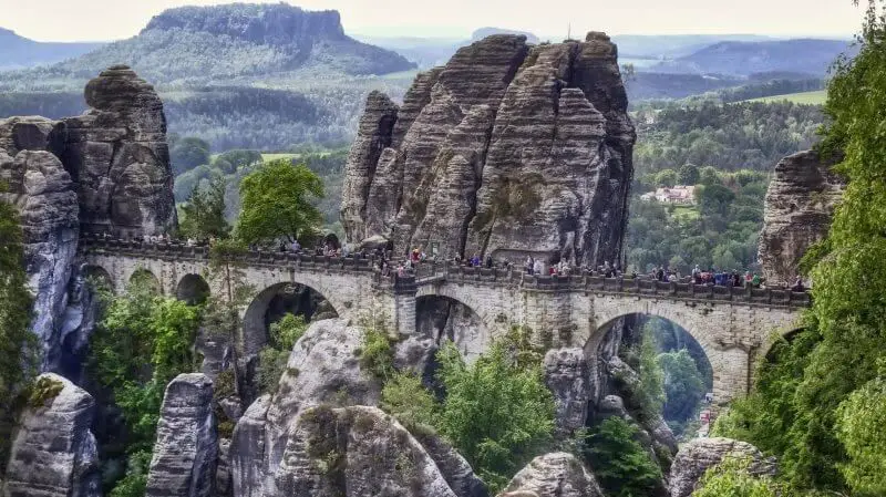 Tourist's guide to Saxon Switzerland park: what to see and how to reach