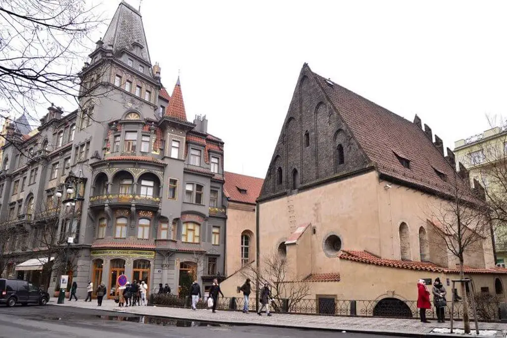The Jewish Quarter in Prague: a visitor's guide and history