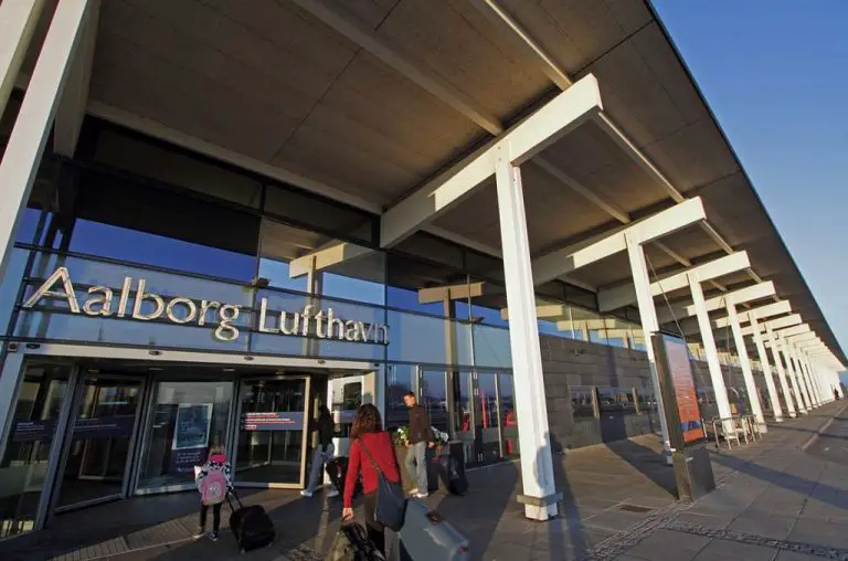 Aalborg Airport, main entrance