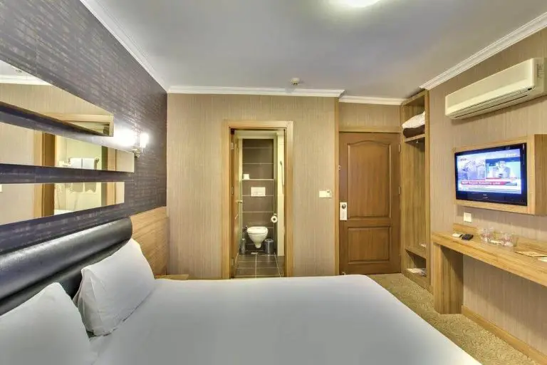 Hotel room Antroyal Hotel