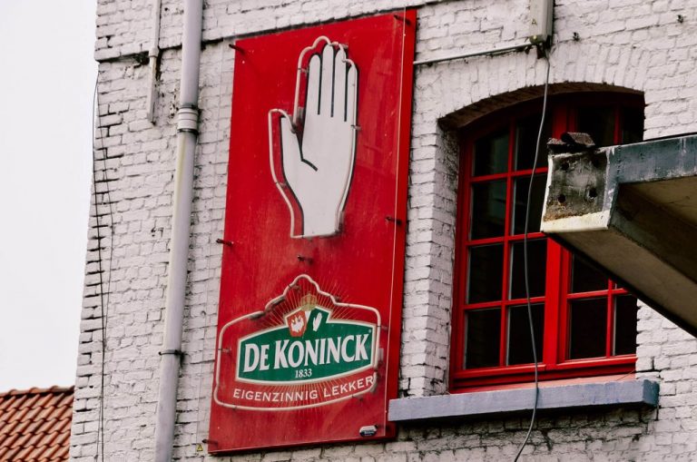 Hand Brewery or De Koninck