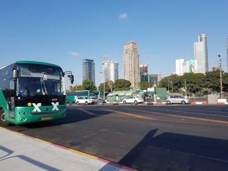 The bus ride "Tel Aviv Arlozorov - Ein Gedi"
