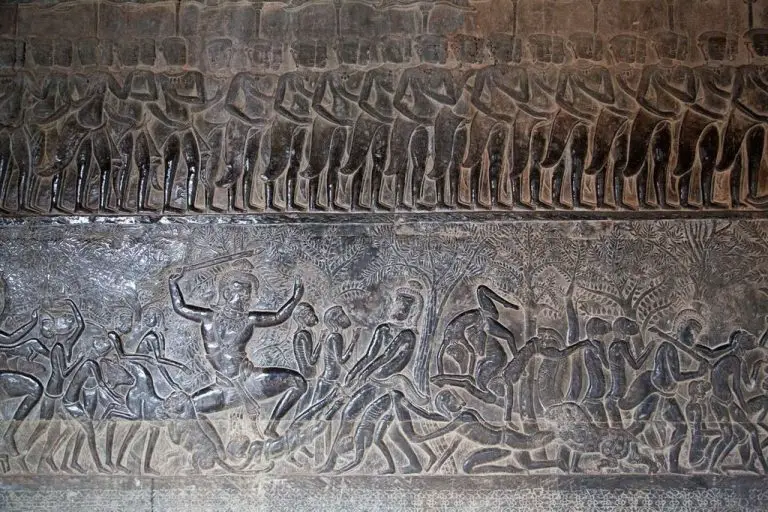 Bas-relief in Angkor Wat