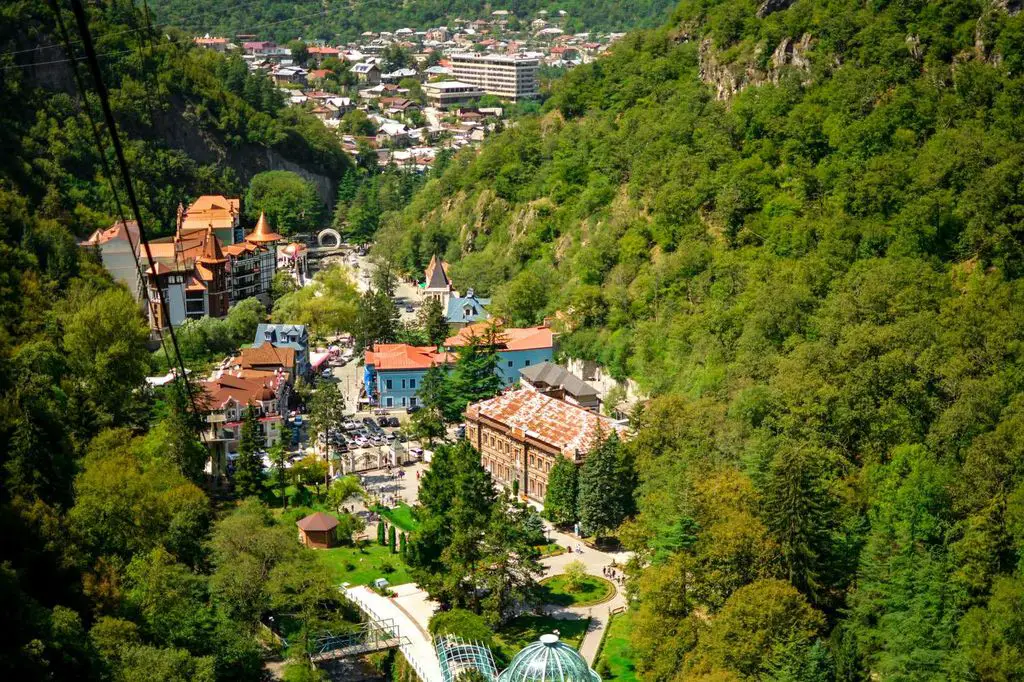 Tourist's guide to Borjomi - Georgian health resort city