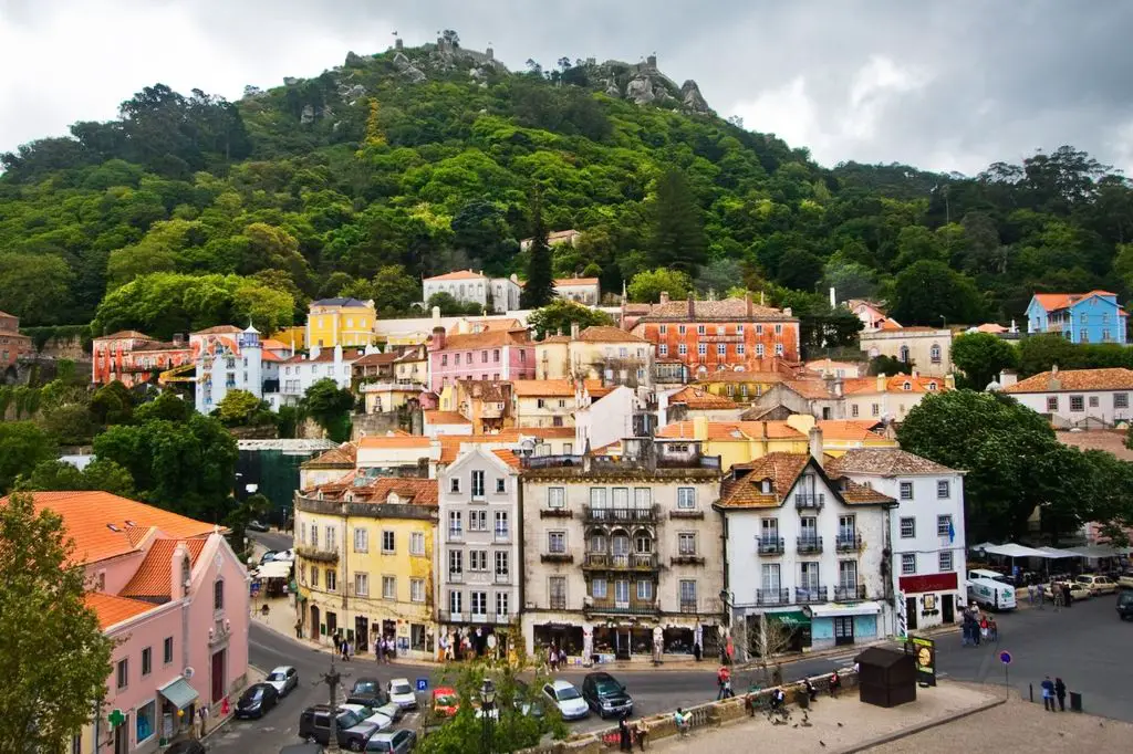 Tourist's guide to Sintra - the favorite city of the Portugese kings