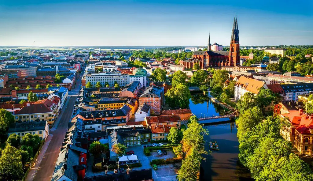 Tourist's guide to Uppsala - the provincial old town of Sweden