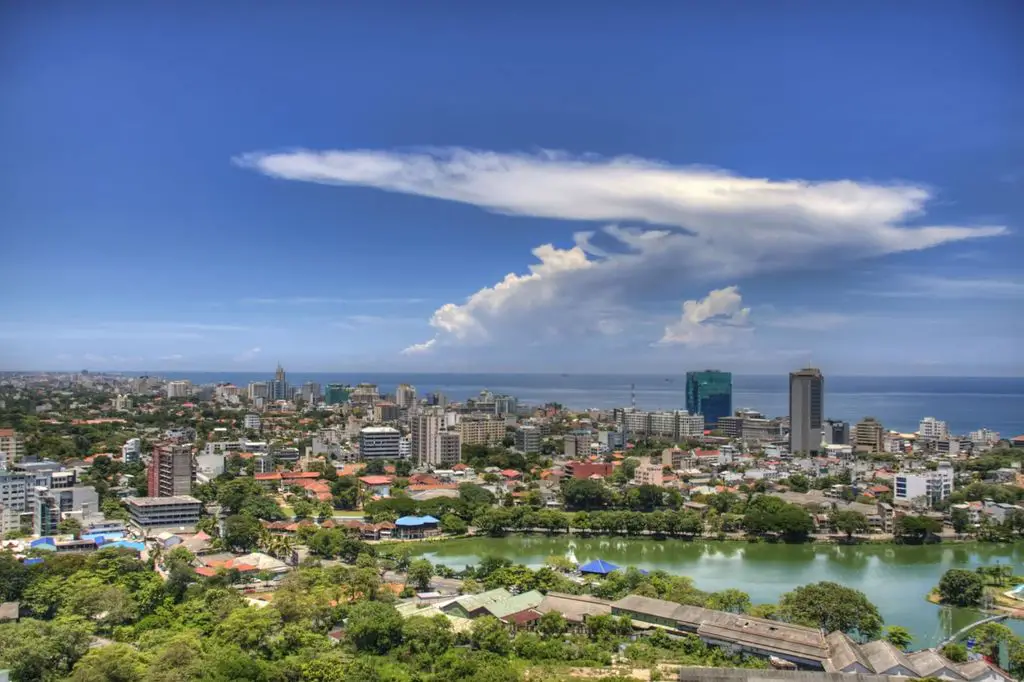 Tourist's guide to Colombo Sri Lanka - a mixture of West and East cultures