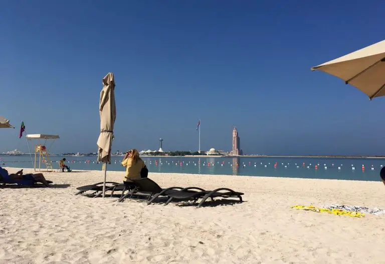 Cornish Beach in Abu Dhabi