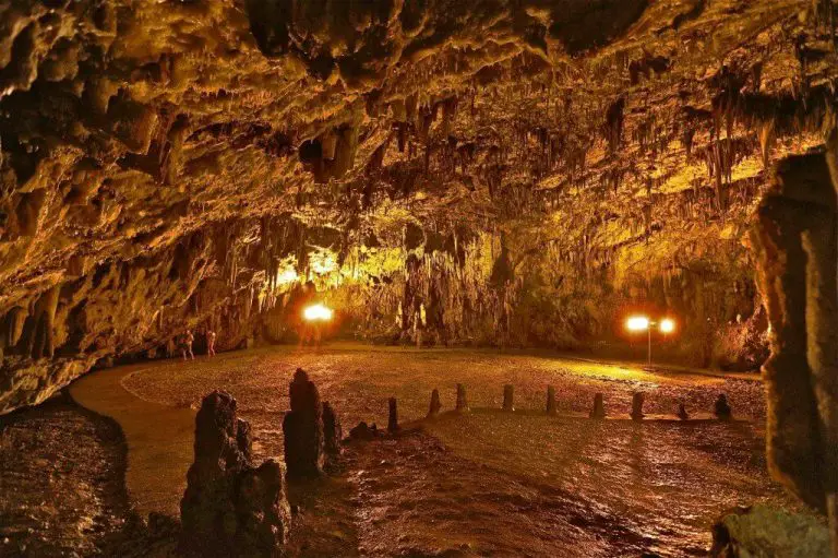 Attraction: Drogarati Cave