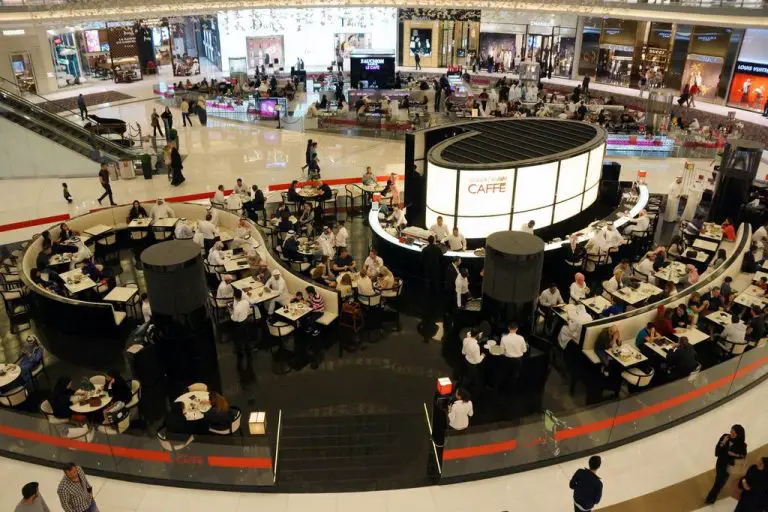 Cafe in Dubai Mall