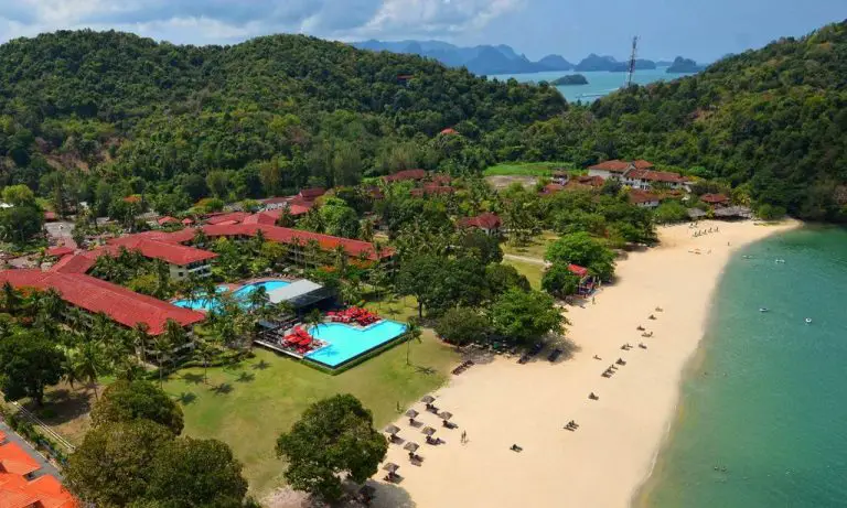 Holiday Villa Beach Resort & Spa in Langkawi