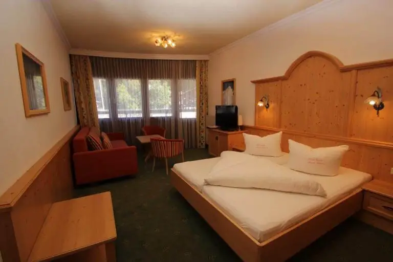 Room in 4 * hotel Hotel Garni Monte Bianco