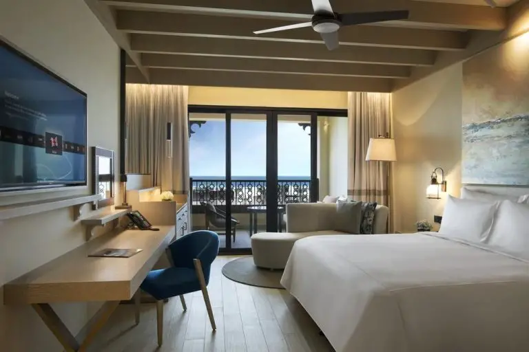 Hotel room Saadiyat Rotana Resort and Villas