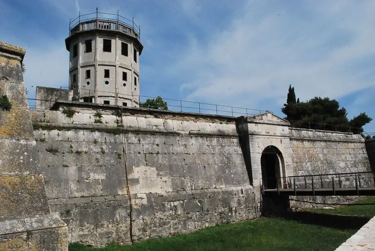 Kastel Fortress in Pula
