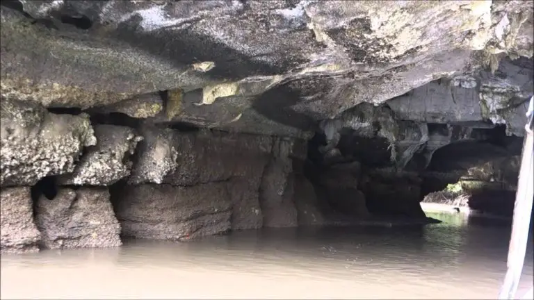 Natural Caves at Kilim Geo Park