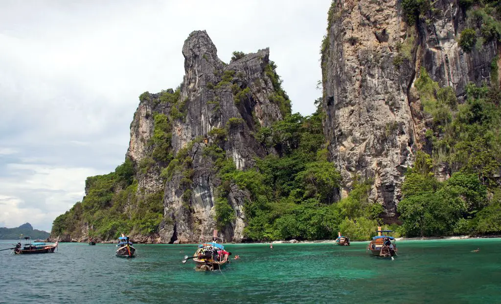 Tourist's guide to Krabi Province in Thailand: Activities and Attractions