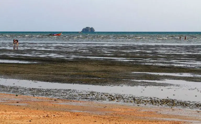 Low tide in Ao Nang