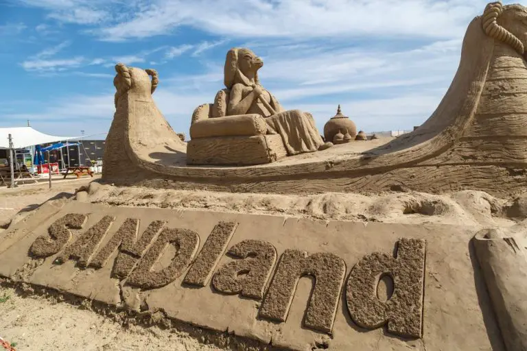 Museum of sand sculptures "Sandland"