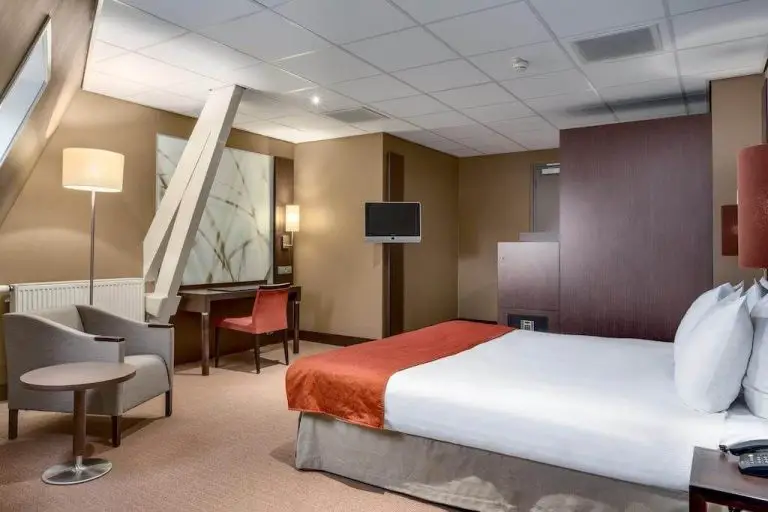 Room at the three-star NH Center Utrecht Hotel