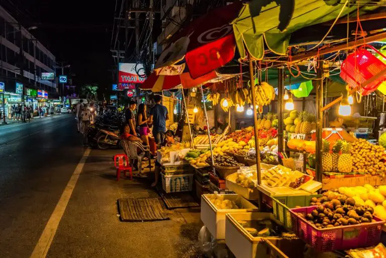 TaladNat Night Market