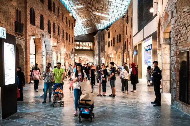 Shopping at Outlet Village Dubai