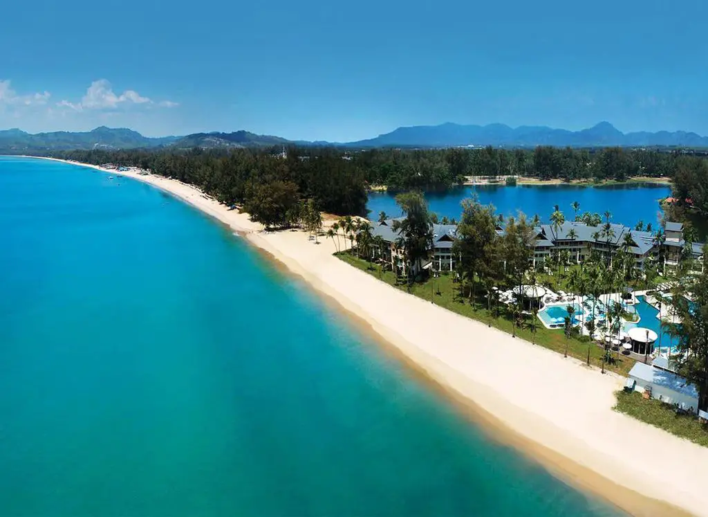 Guide to the best Hotels on Bang Tao beach in Phuket