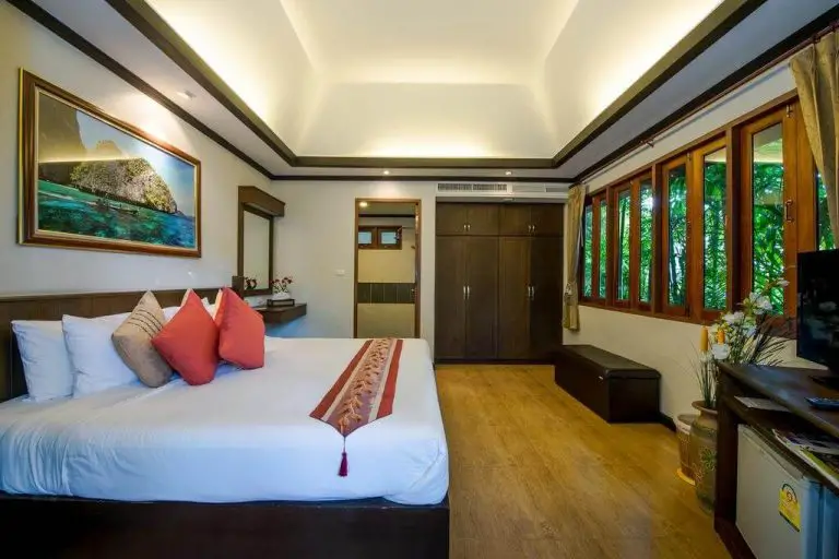 Hotel room Pai Tan Villas