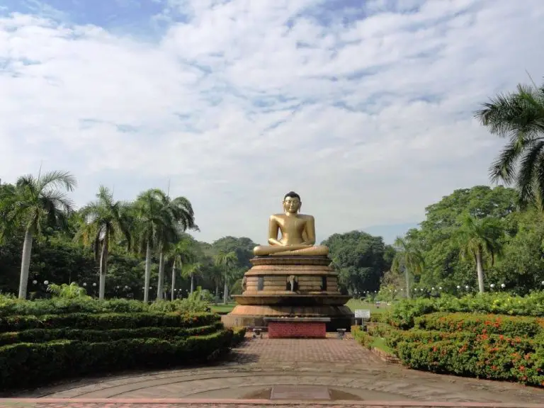 Viharamahadevi Park