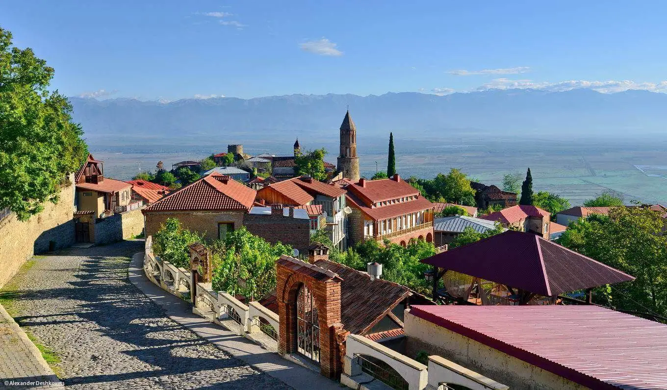 Tourist's guide to Sighnaghi, a must visit in the wine region of Georgia