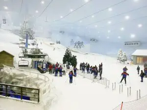 Indoor ski slope in Dubai