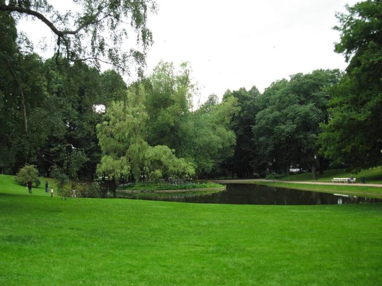 Picturesque park Slottsparken