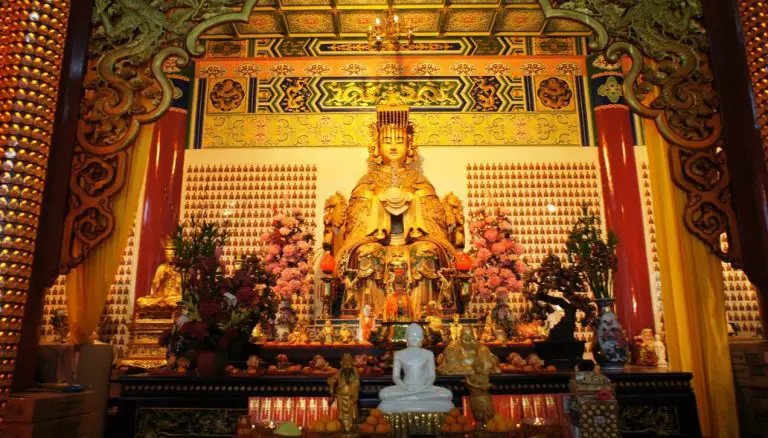 Thean Hou Statue at Tian Hou Temple