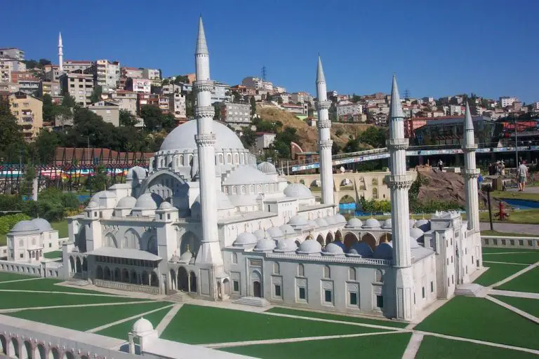 Thumbnail of Suleymaniye Mosque