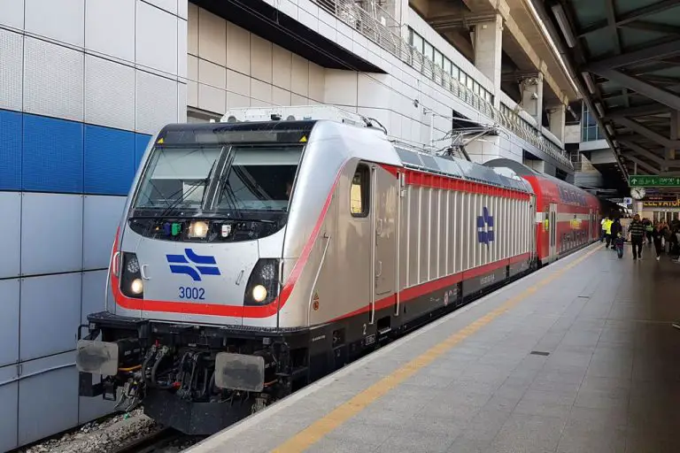 By train from Ben Gurion Airport