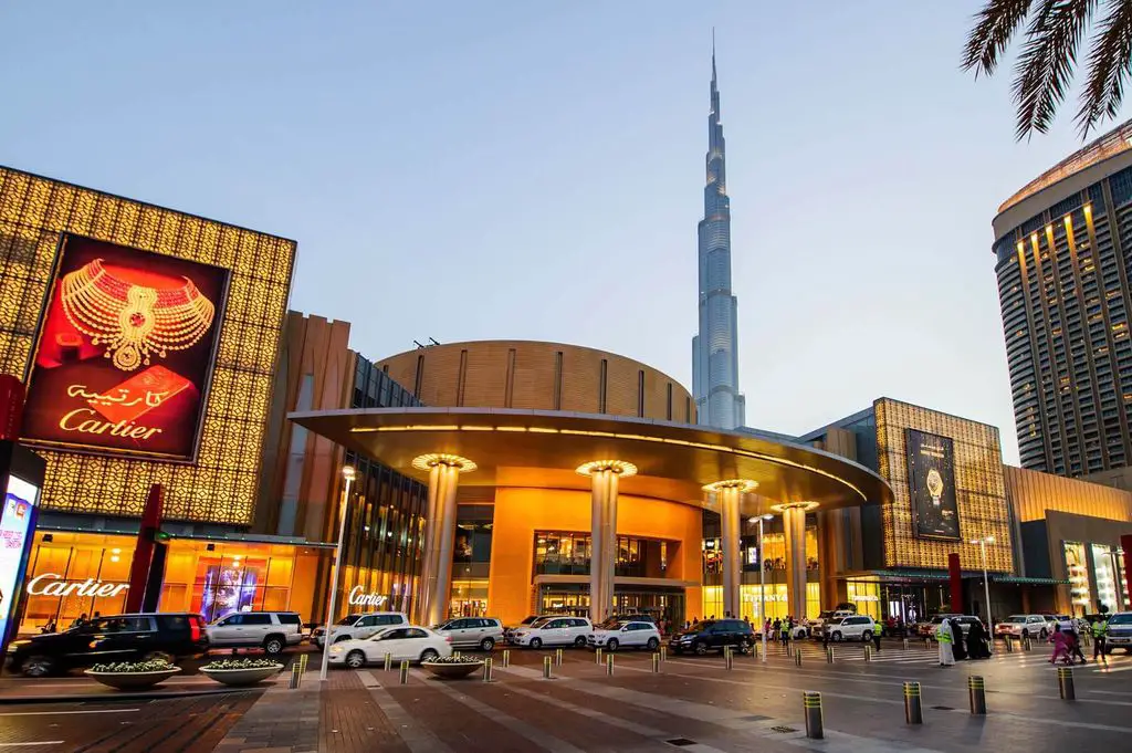 Tourist's guide to the Dubai Mall - Dubai's paradise for shopaholics