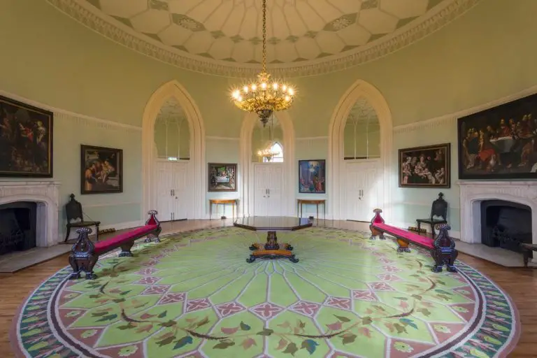 Castle Round Room - The Gothic Room