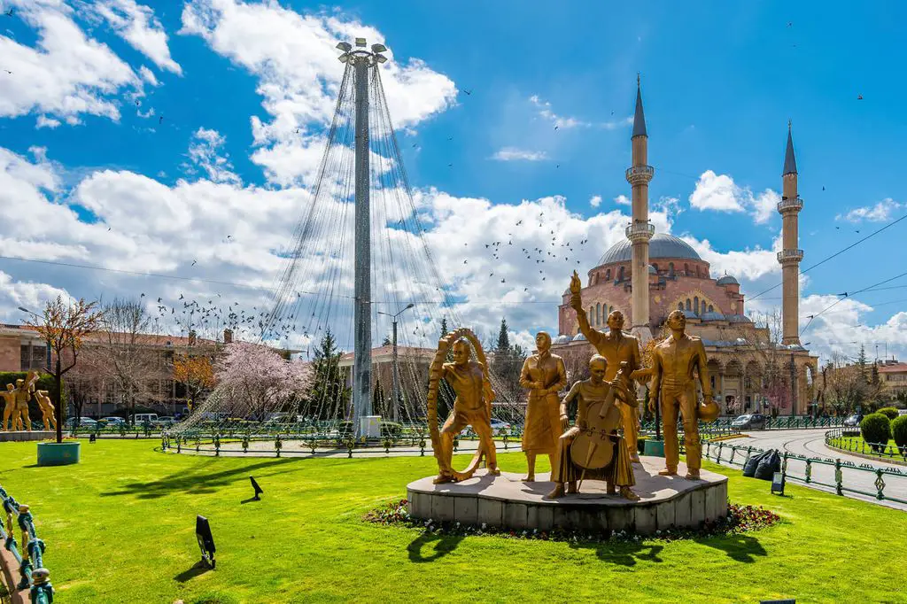 Tourist's guide to Eskisehir in Turkey: main attractions
