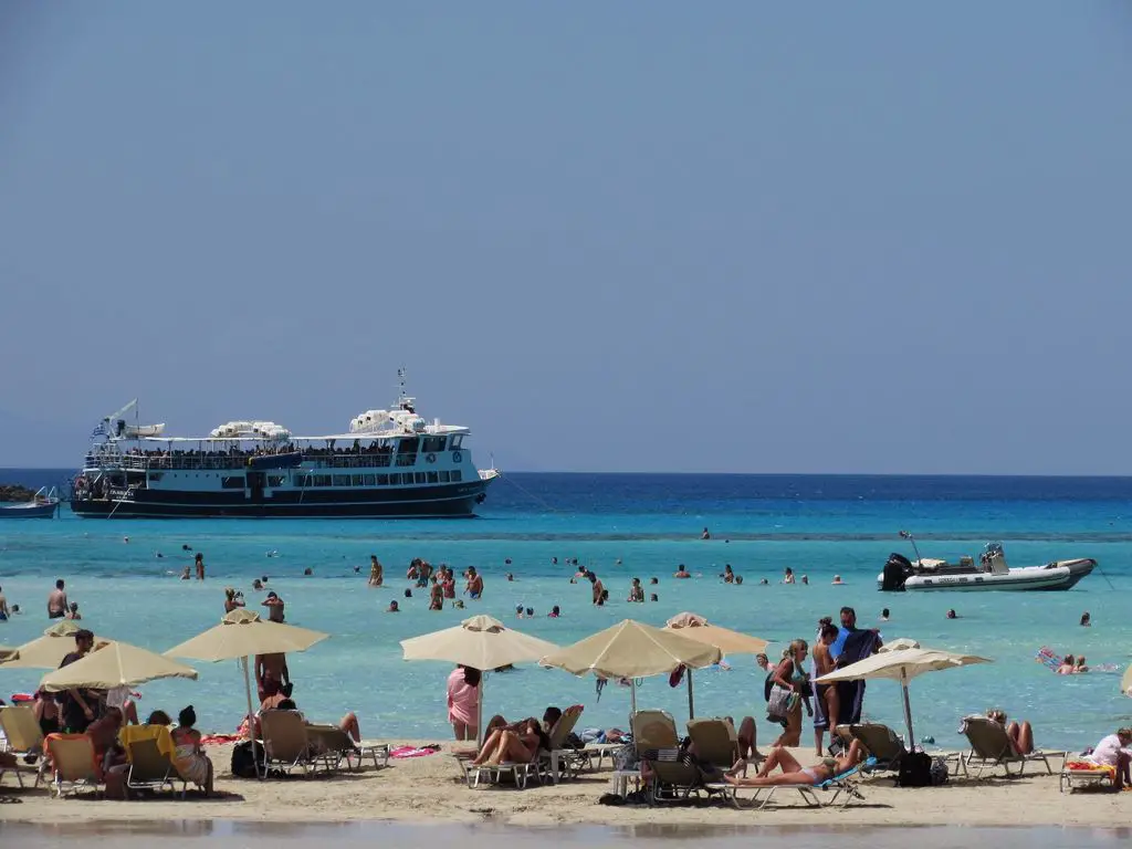 Tourist's guide to TOP 12 beaches in Crete
