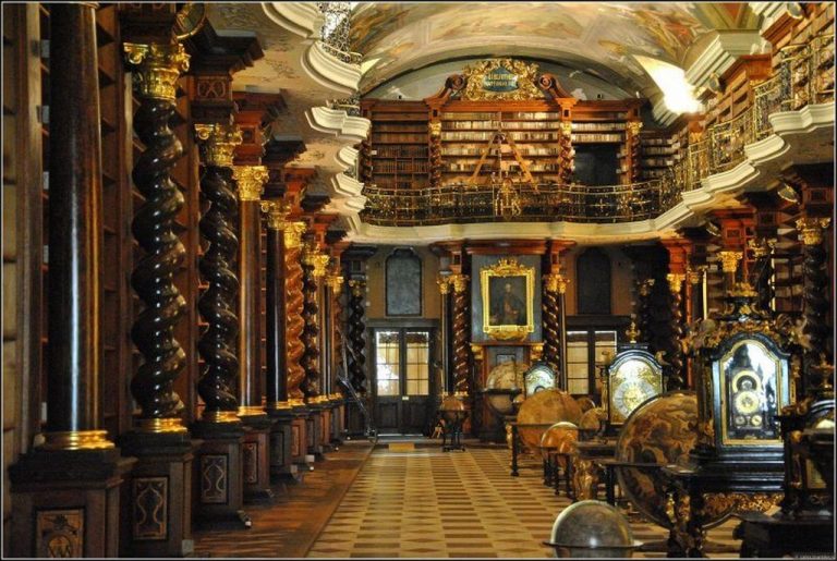 Hall at the Clementinum Library