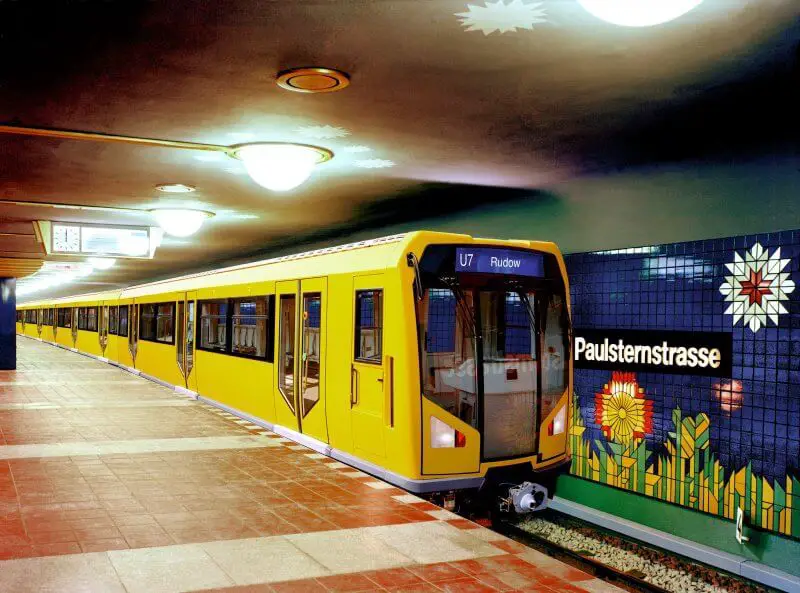 Tourist's guide to Berlin metro - the oldest subway in the country