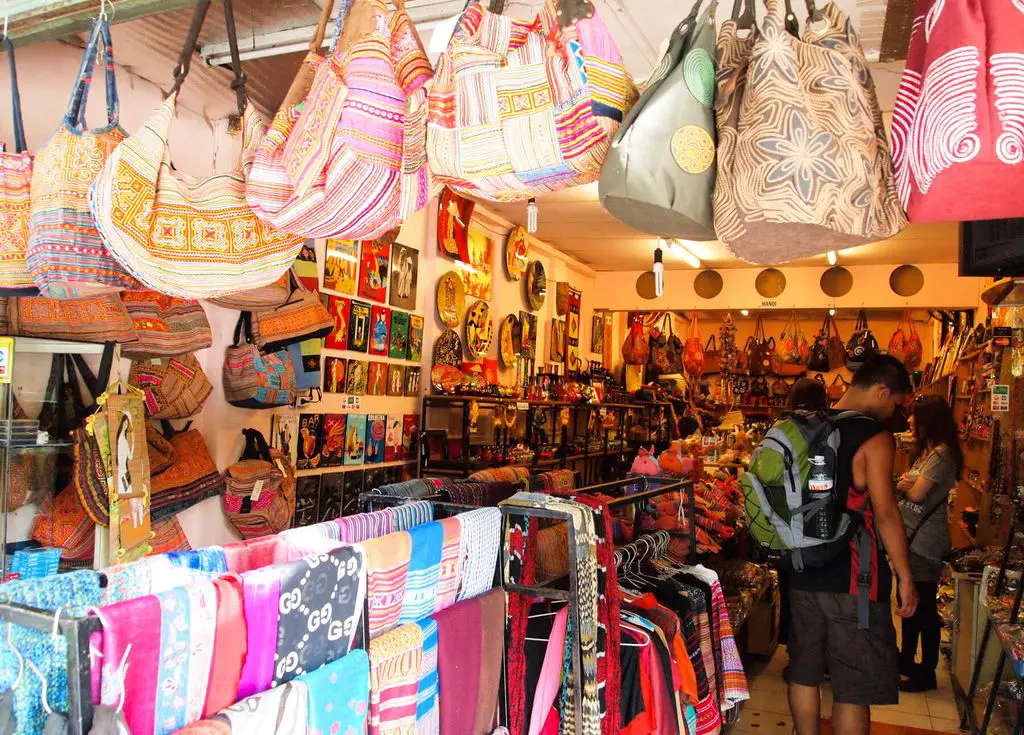 What to buy from Vietnam: souvenirs, gifts, cosmetics