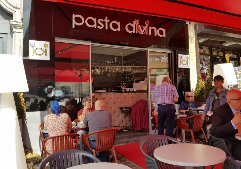 On the summer terrace at Pasta Divina