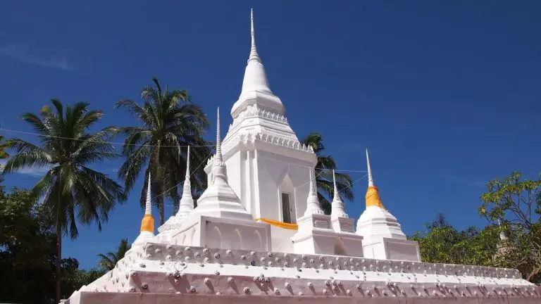 Wat Phu Khao Noi Temple